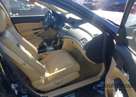 2011 Honda Accord 2.4 Se z USA, uszkodzony, nr VIN 1HGCP2F66BA106273